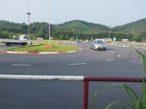 Read more about the article Trường lái xe Hùng Vương Vĩnh Phúc: Lịch học, học phí và những điều cần biết